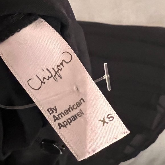 American Apparel Chiffon Sheer Black Pleated Skirt - Picture 6 of 6